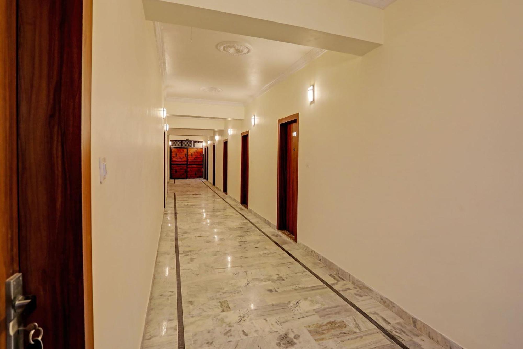 Hotel O Al Diwan Banquet And Suites カーンプル エクステリア 写真